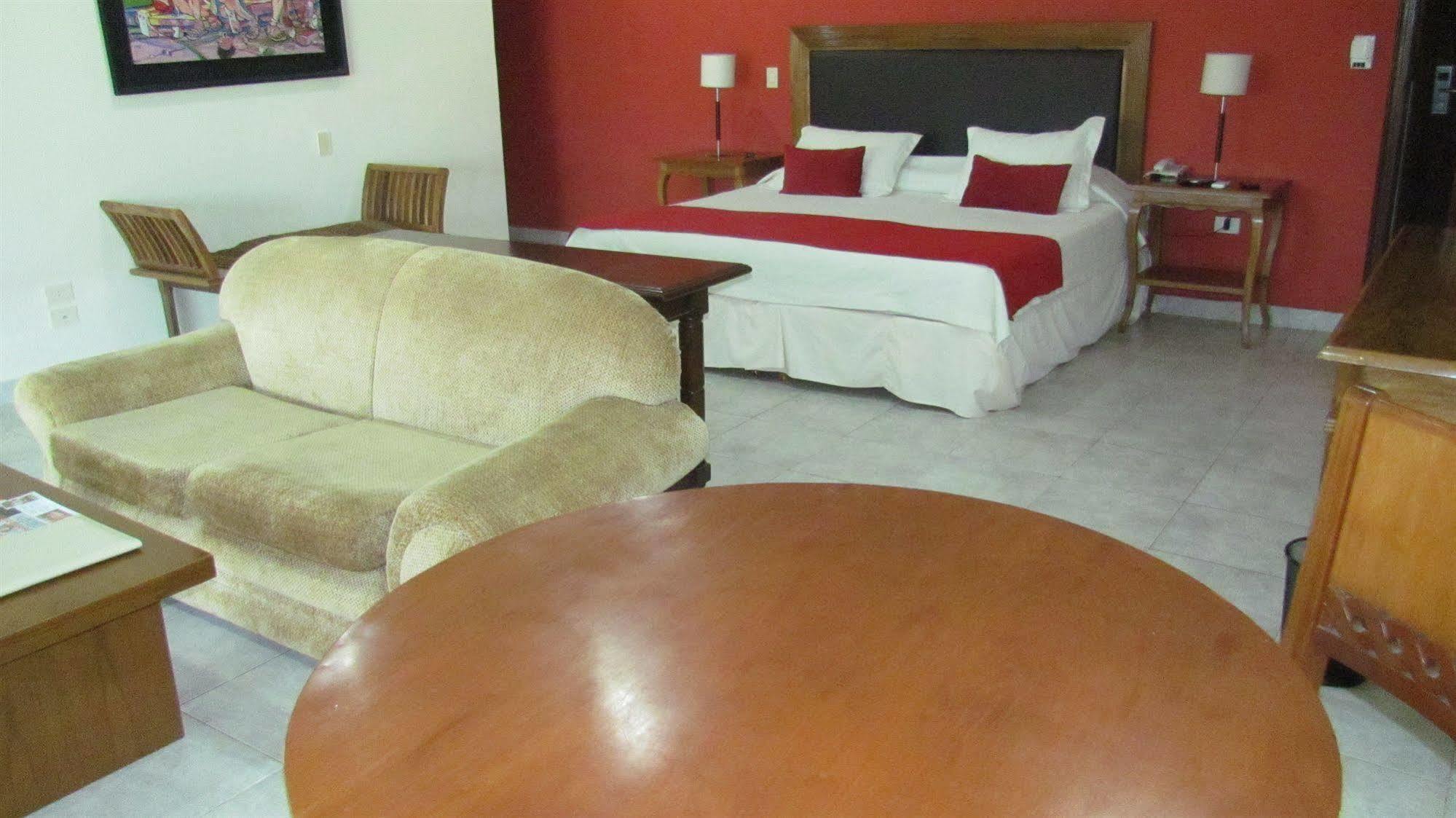 Lambare Terrazas Del Sol Apart-Hotel المظهر الخارجي الصورة